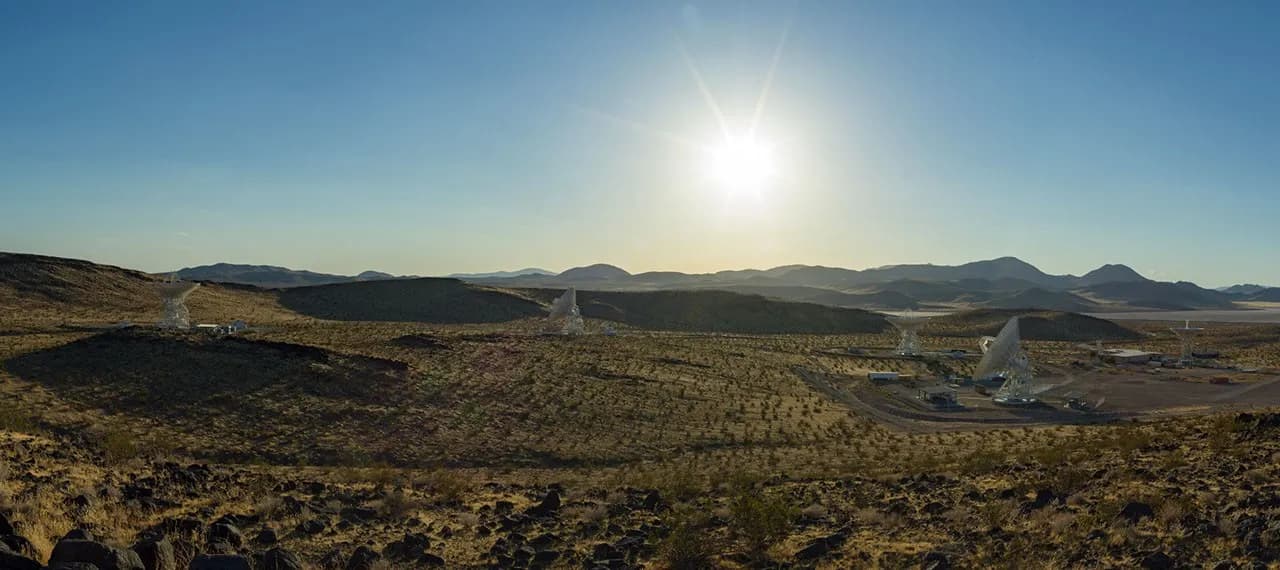Goldstone Complex Shows Off Five 34-Meter Antennas
