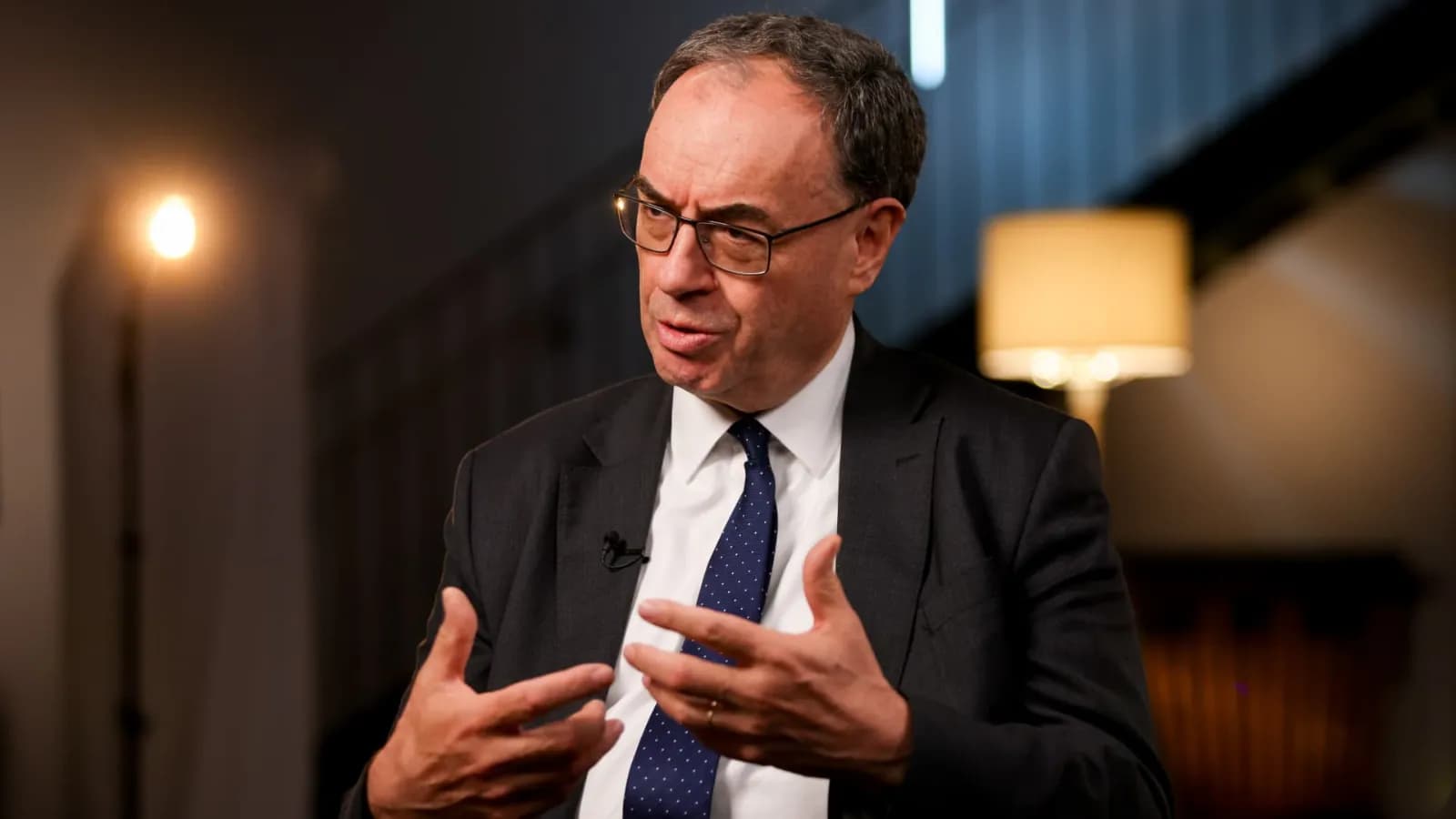 Bank of England chief warns frontier AI threatens financial stability