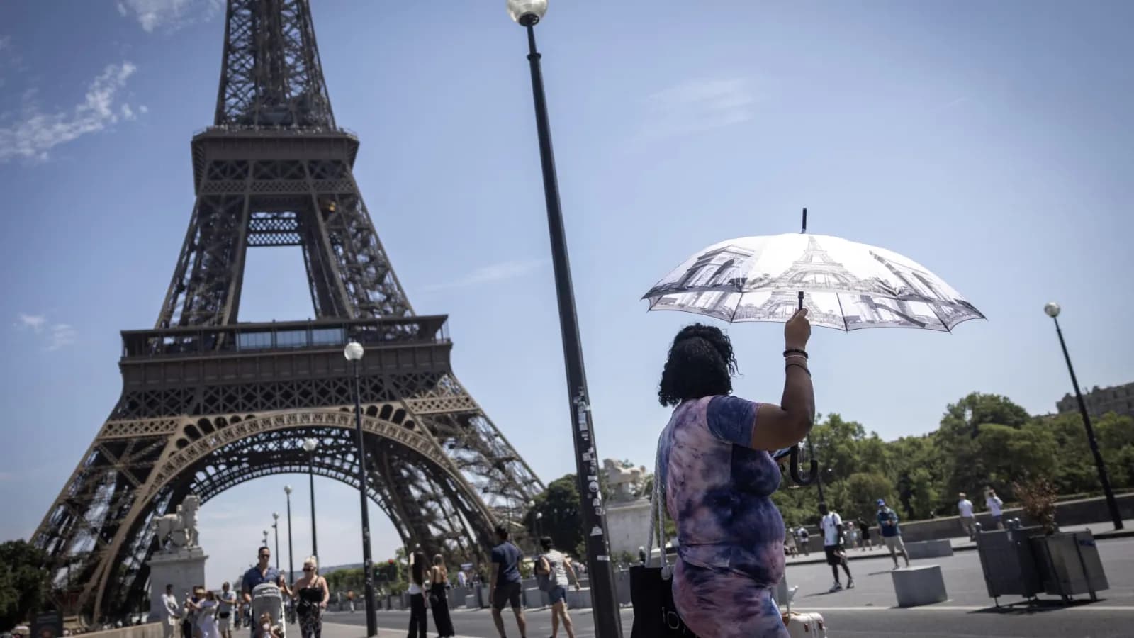 France's borrowing costs near 2008 highs on debt and gridlock