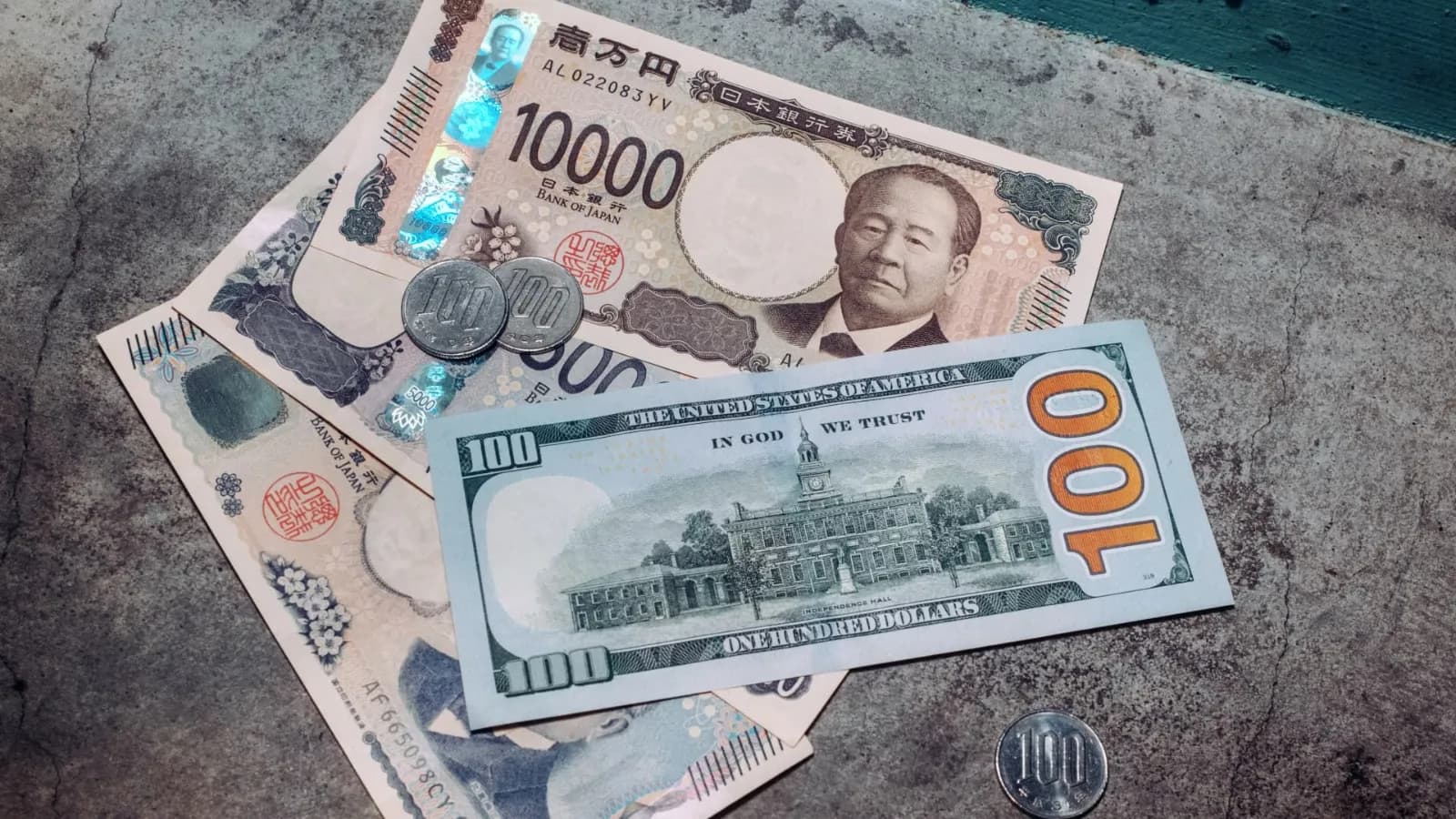 Goldman: one yen trade thrives as intervention fades