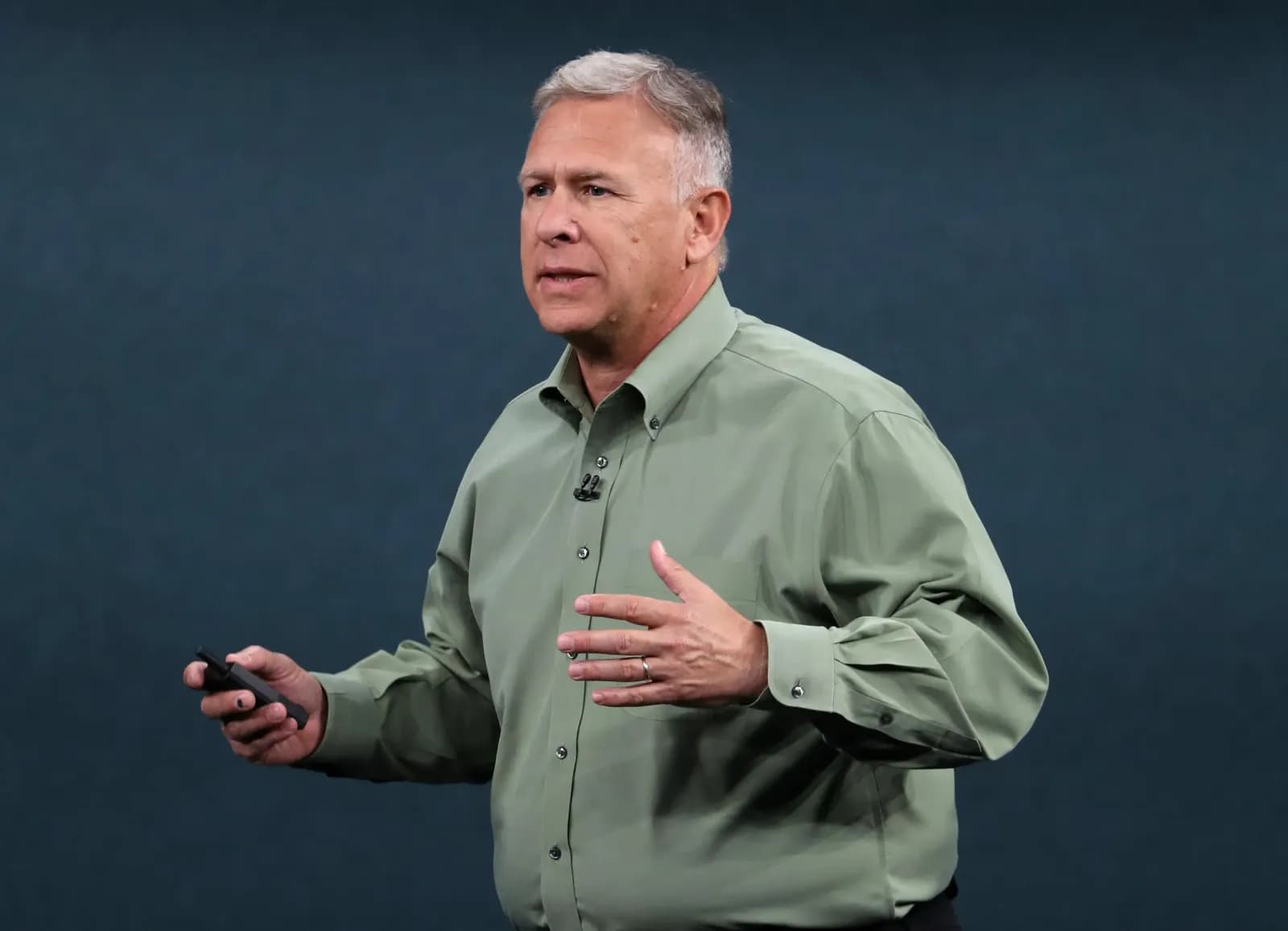 Phil Schiller steps down from App Store and Apple events roles