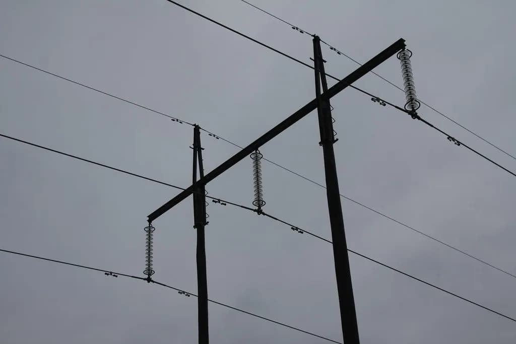 Stocks making the biggest moves midday: PG&E, Edison, AGCO, Howmet, Eli Lilly